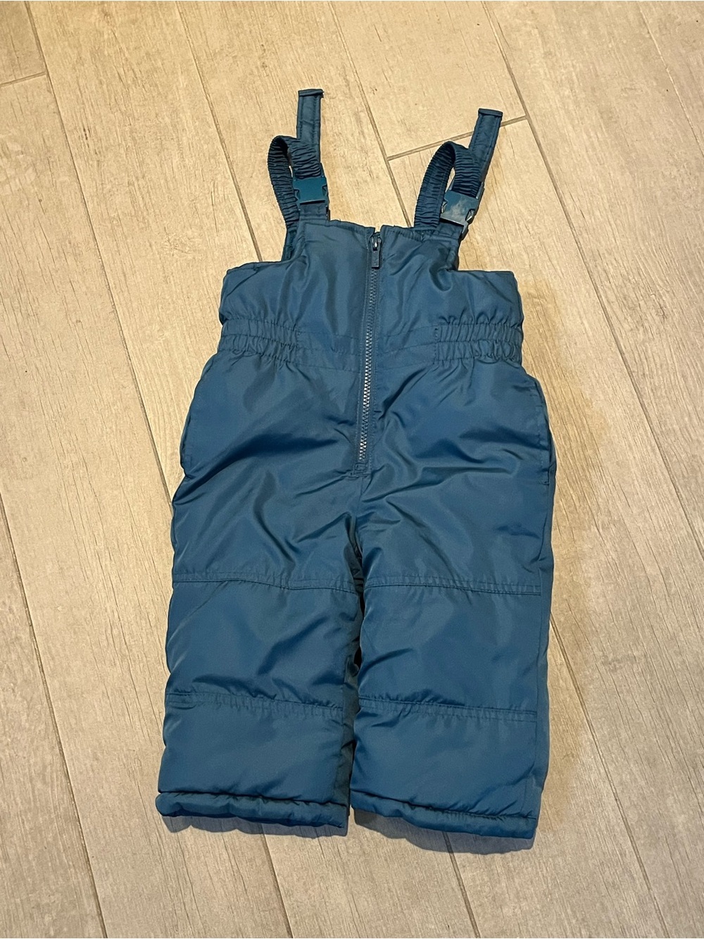 Toddler snow pants.  Carters size 18 mo.